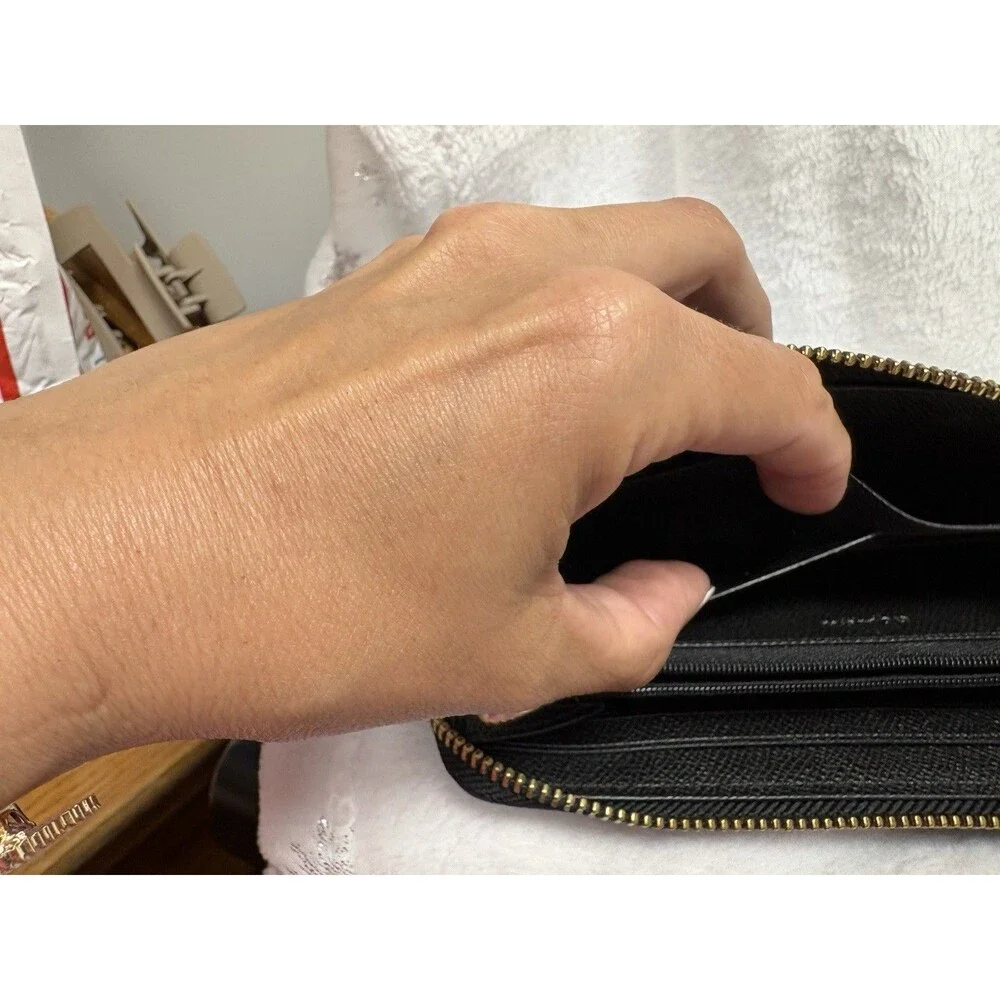 Coach C4124 Medium ID Zip Around Wallet Black Pebble Leather
